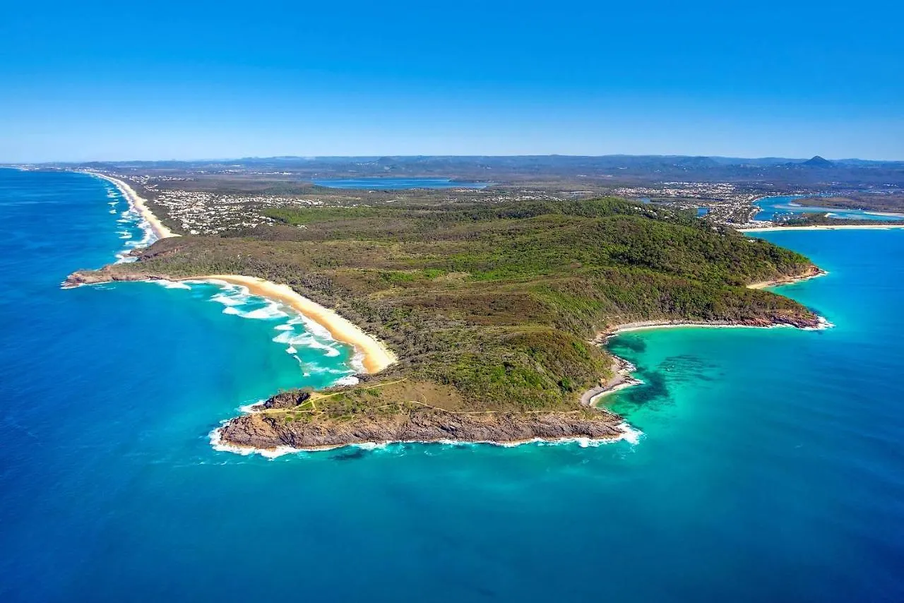 18 Adams St The Beach Shack Fabulous Location Close To The Beach Sunshine Beach Avustralya