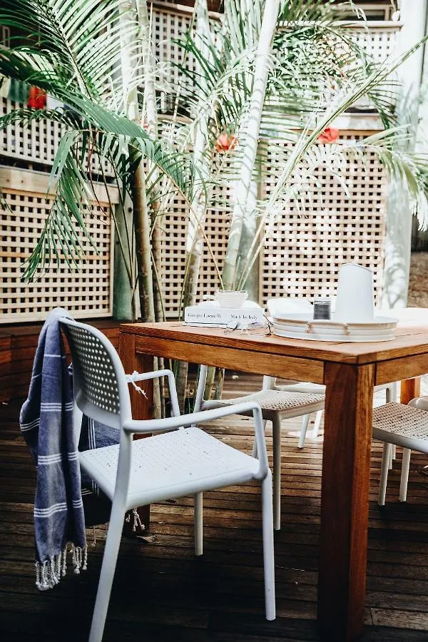 18 Adams St The Beach Shack Fabulous Location Close To The Beach サンシャインビーチ