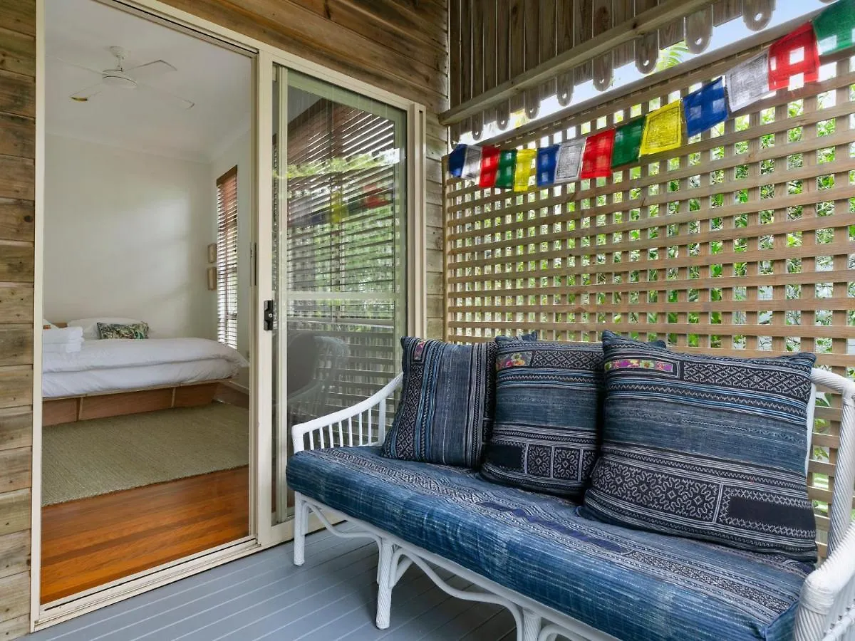 18 Adams St The Beach Shack Fabulous Location Close To The Beach サンシャインビーチ オーストラリア